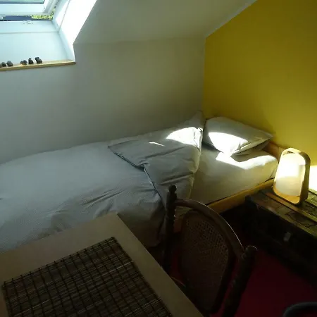 Angela, 3 Lejlighed *